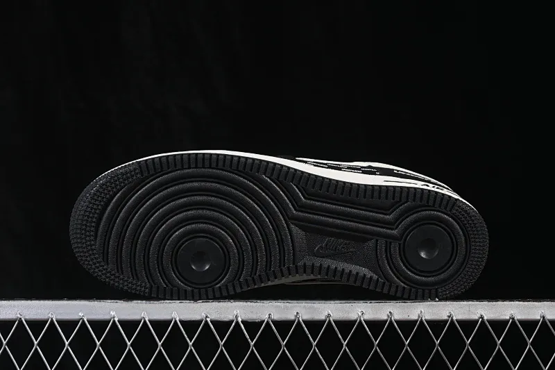All categories Nk Air Force 1 Air Force series Nk Air Force 1 Low Air Force low-top Nike Air Force 1'07 Low black and white Air Force 1 low-top casual sneakers DW8806-004